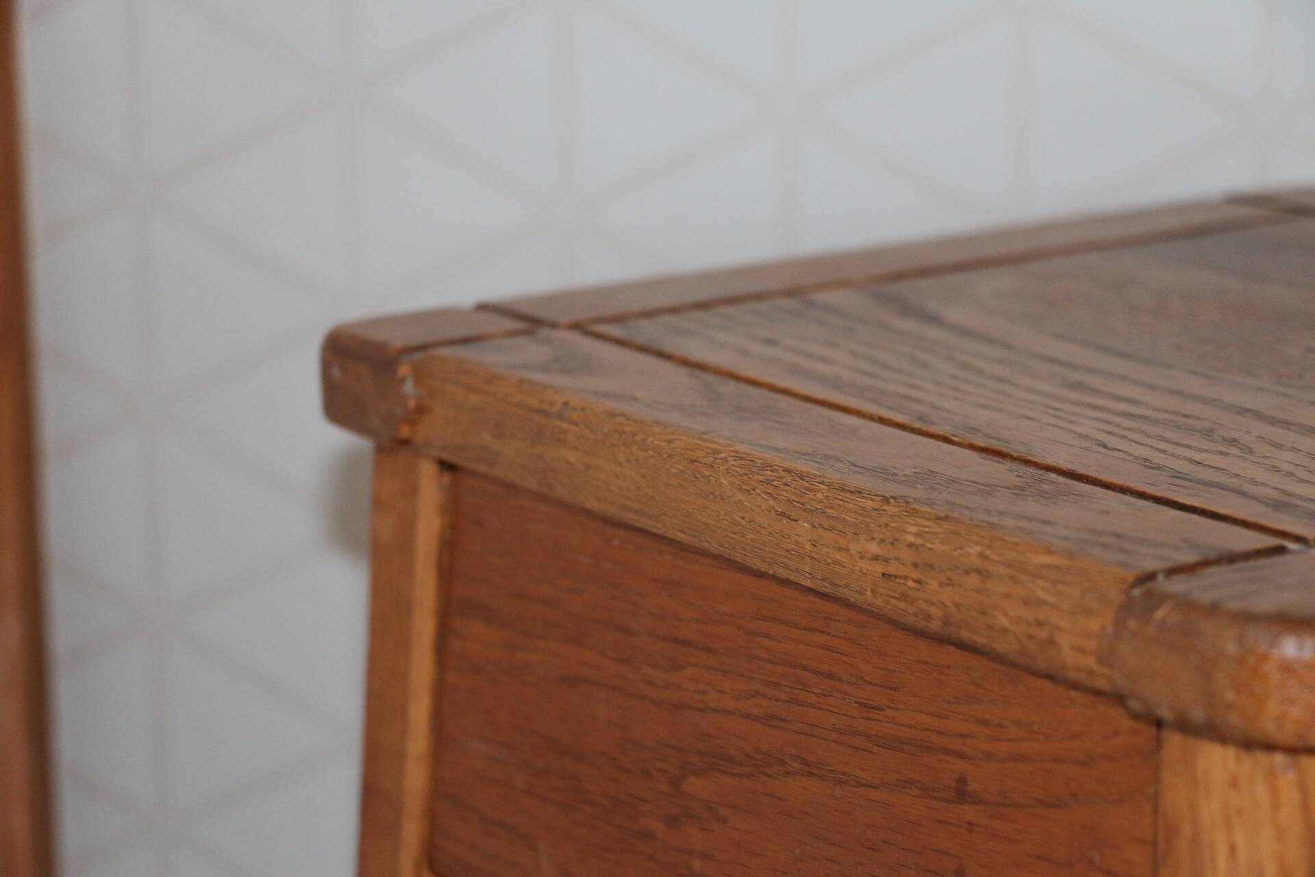 Tabouret/chevet chêne reconstruction