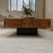 Table basse italienne laque loupe d’orme