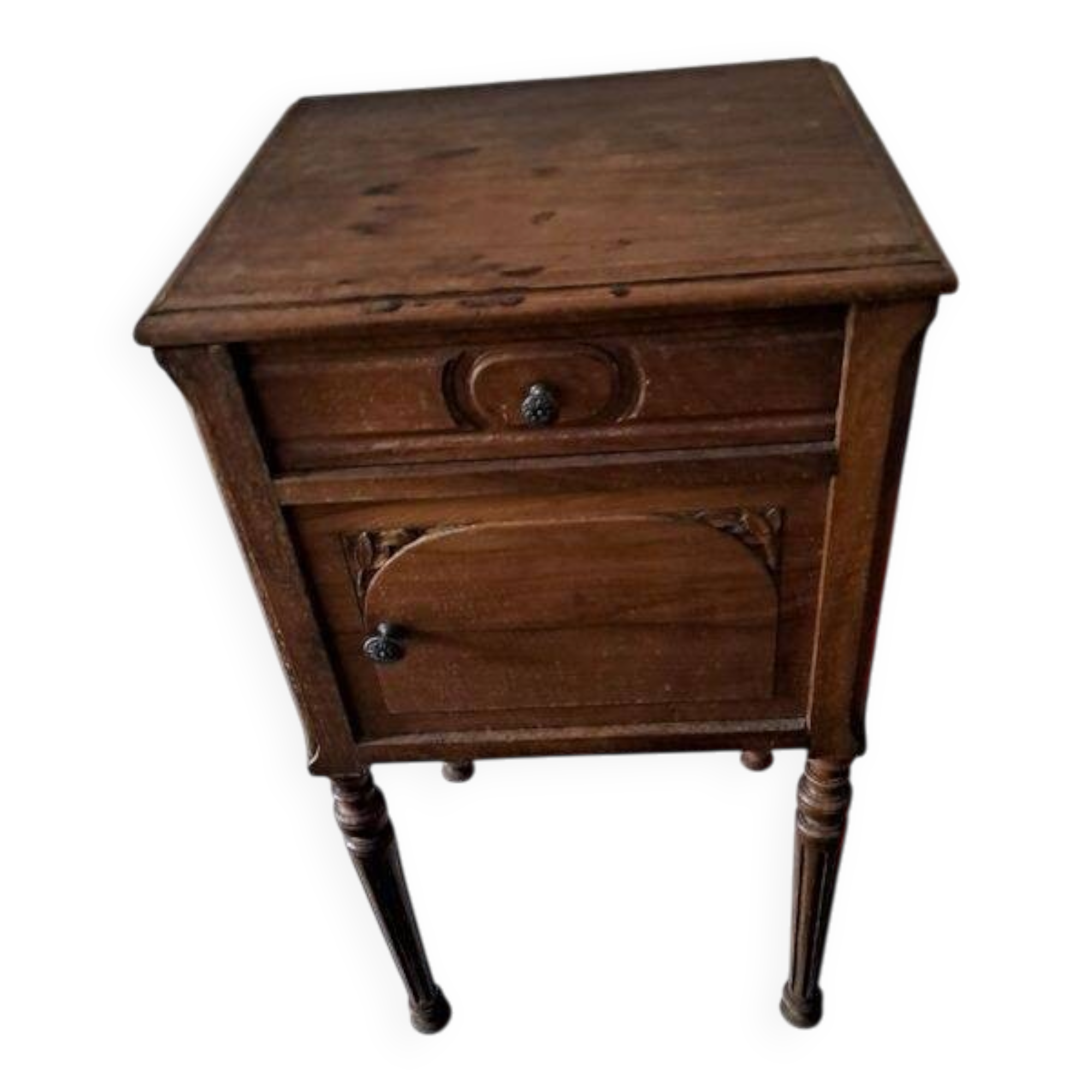 Petite table de chevet