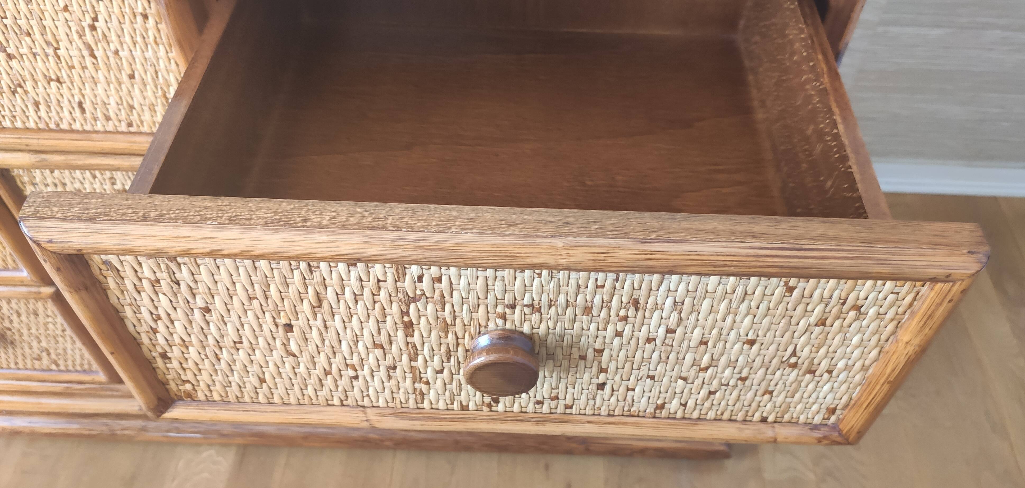 Maugrion chest of drawers with 7 drawers + bedside table