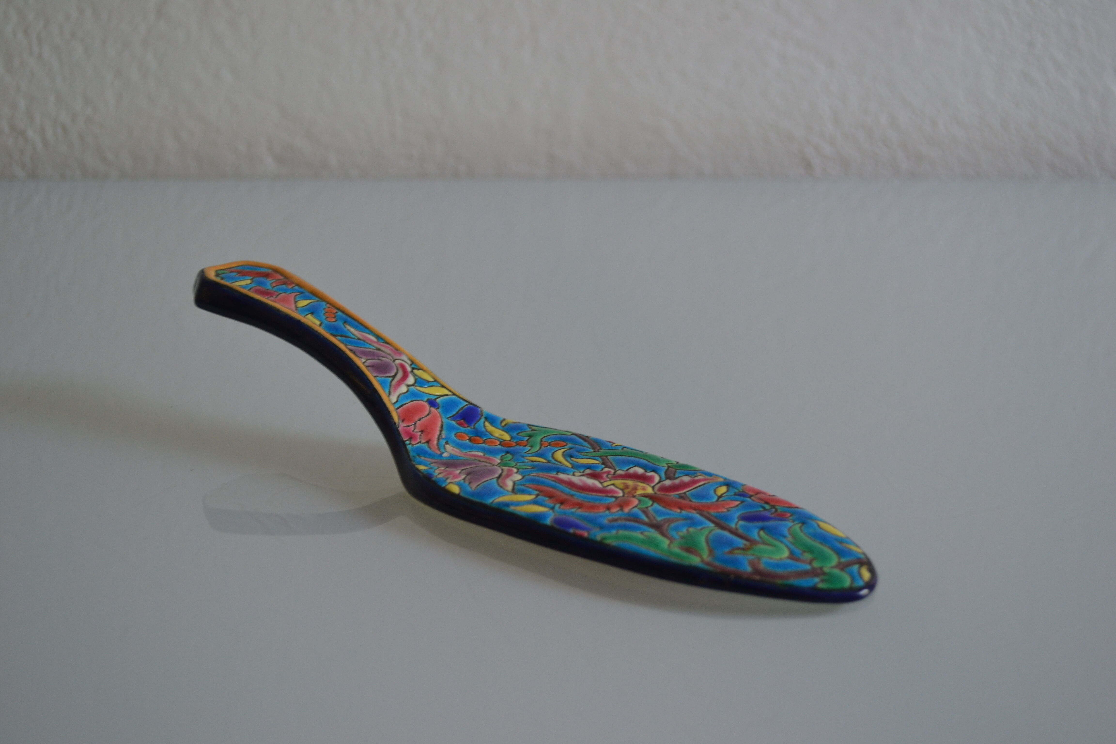 Longwy pie or cake shovel