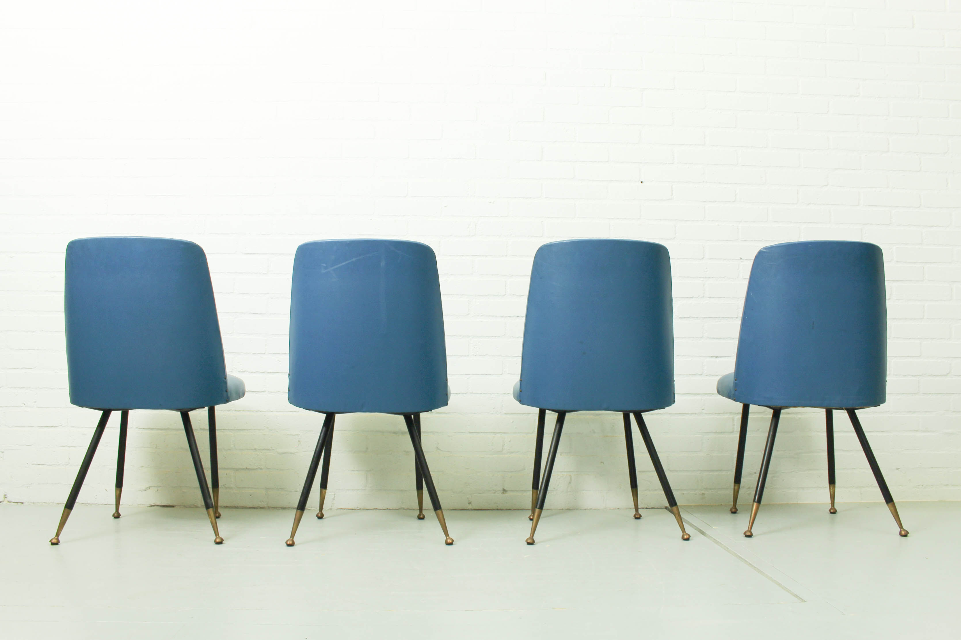Set of 4 italian dining chairs with brass feet, 1950s
