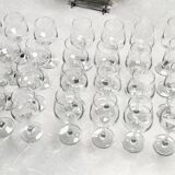 Old Service of 18 Transparent Design Stemmed Glasses