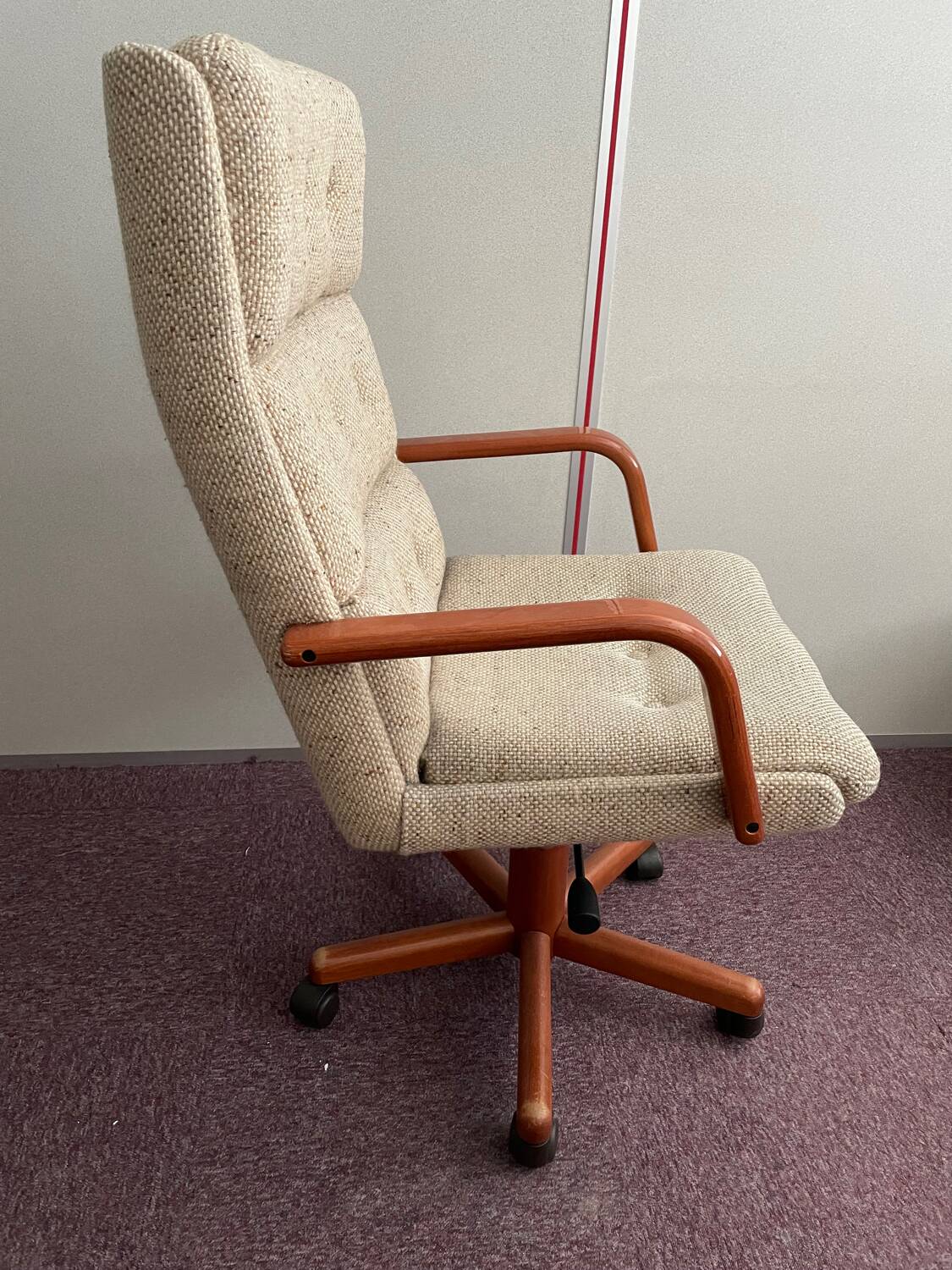 Office chair by Ring Mekanikk