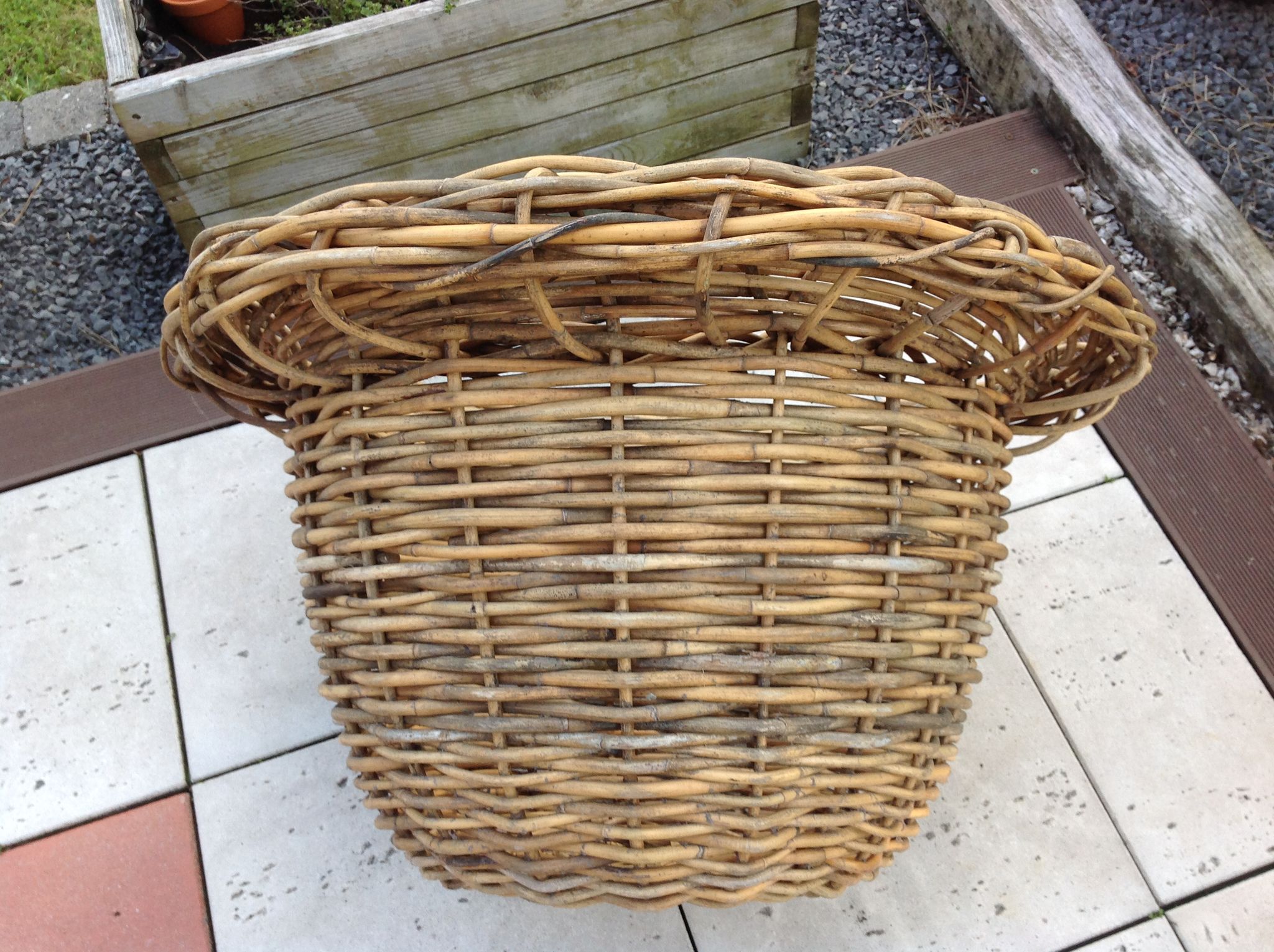 Round pot cover "King size" in rattan/vintage 70 years