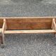 Banc de ferme vintage rénové en bois massif brut
