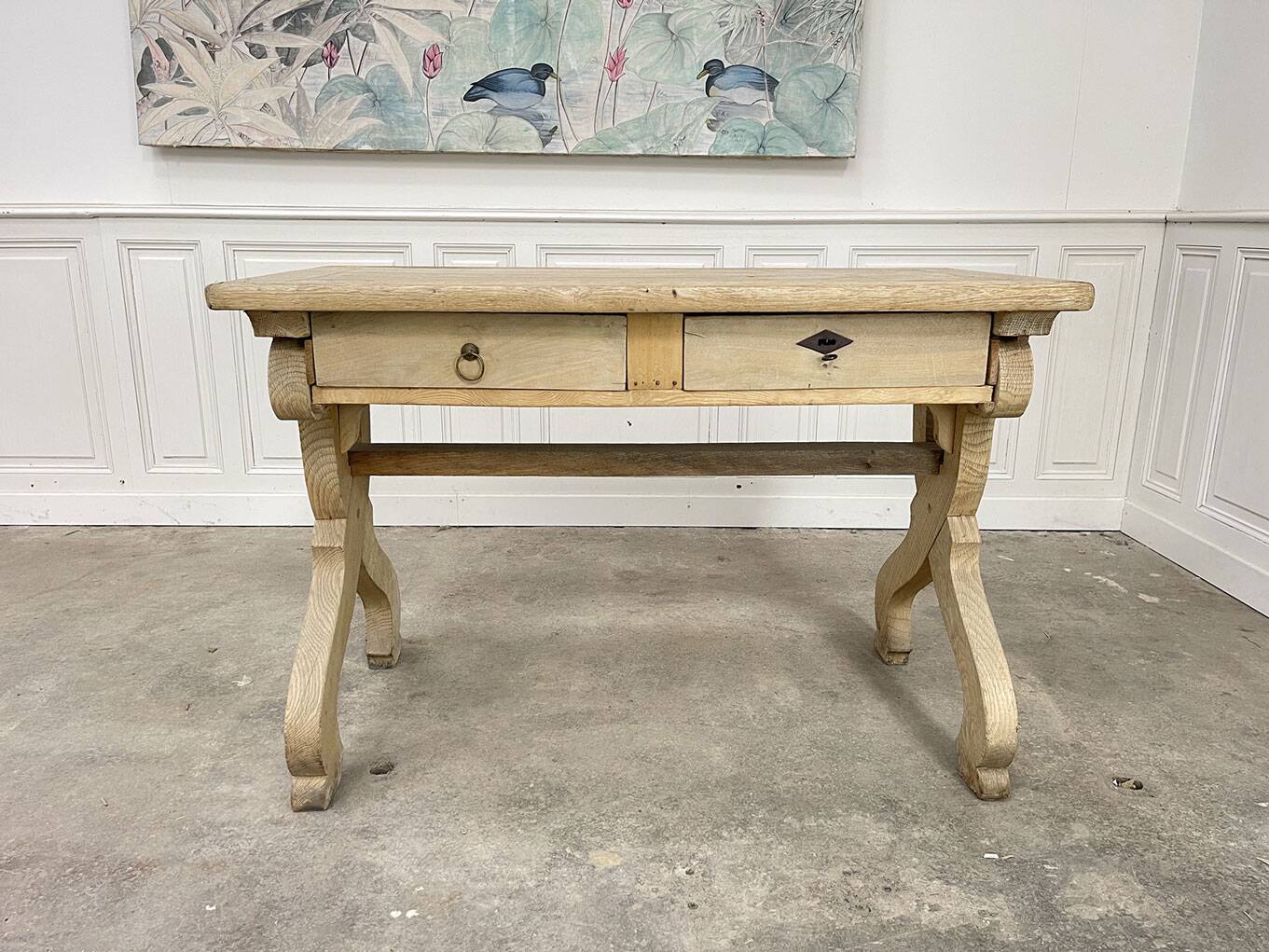 Oak desk from the 1900s