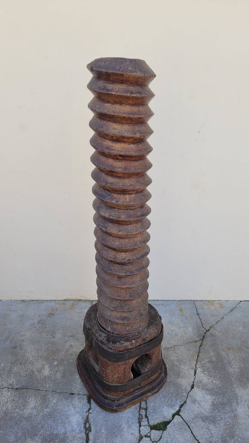 Old wooden press screw column 19th rustic folk art in oak