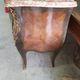 Commode sauteuse en bois de rose plateau en marbre rose