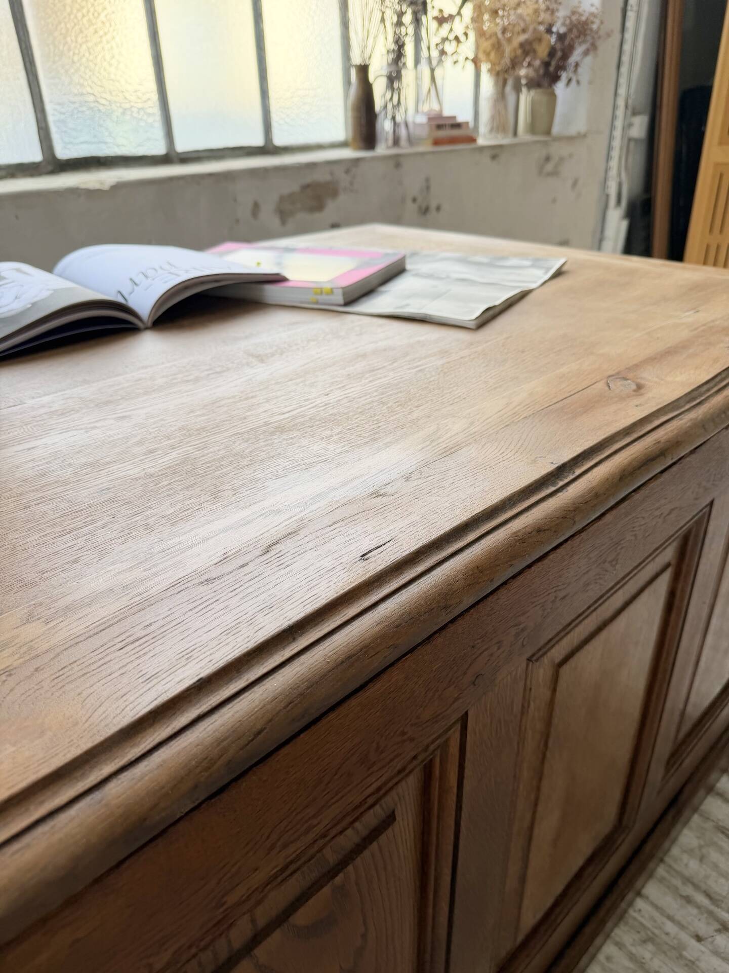 Counter or desk in oak from the 1950s.