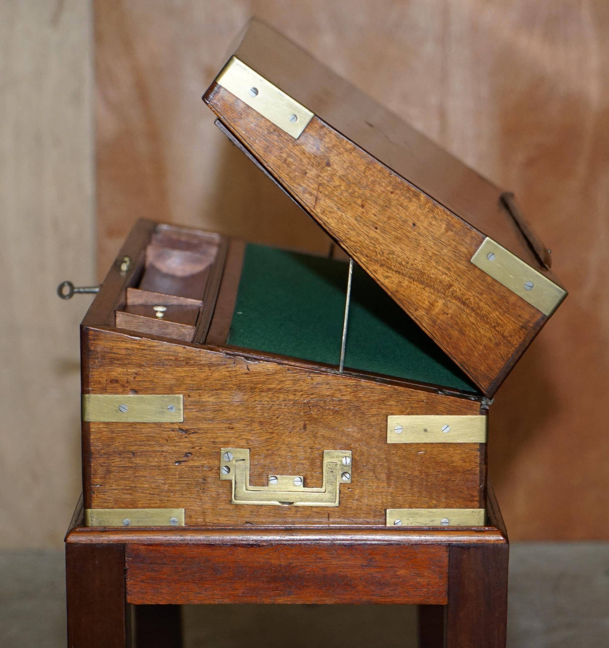 Victorian military slope desk made of hardwood
