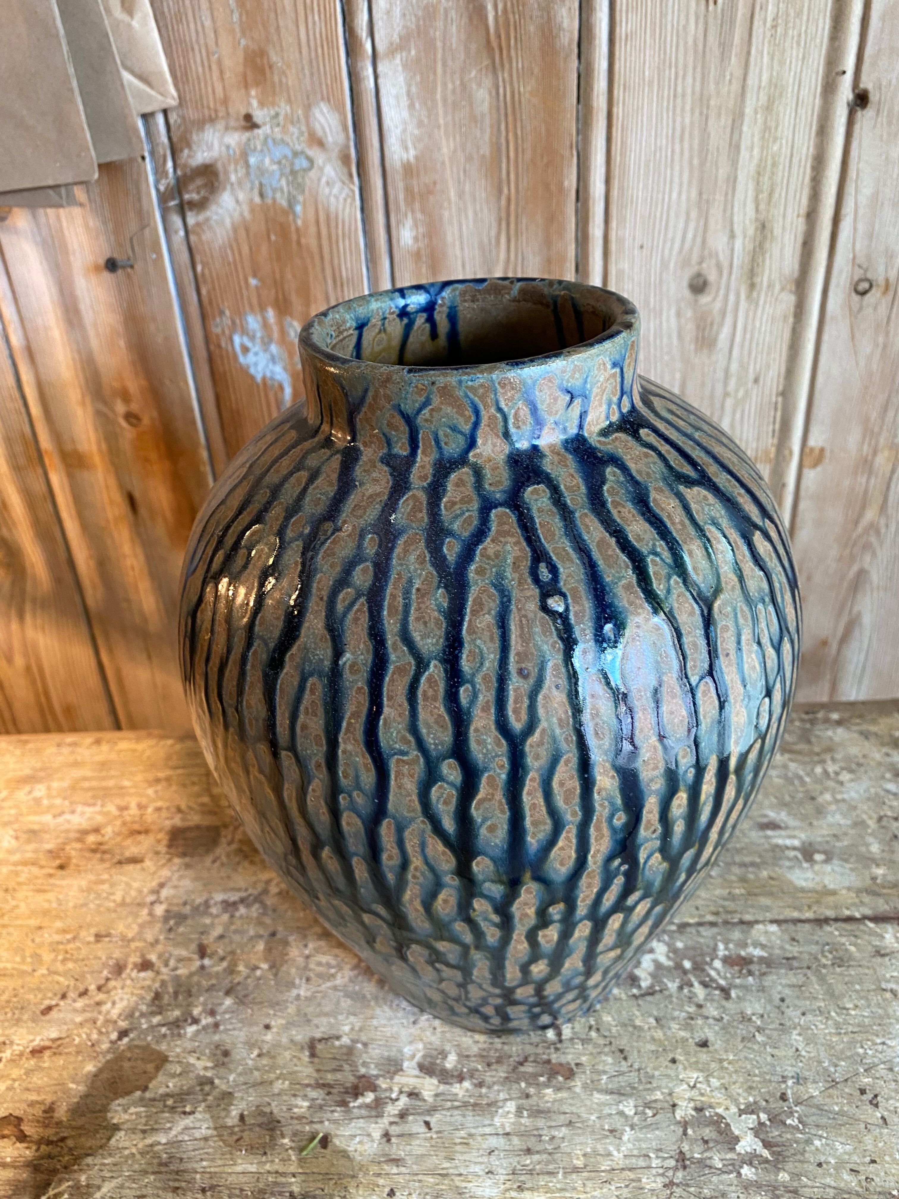 Ceramic vase