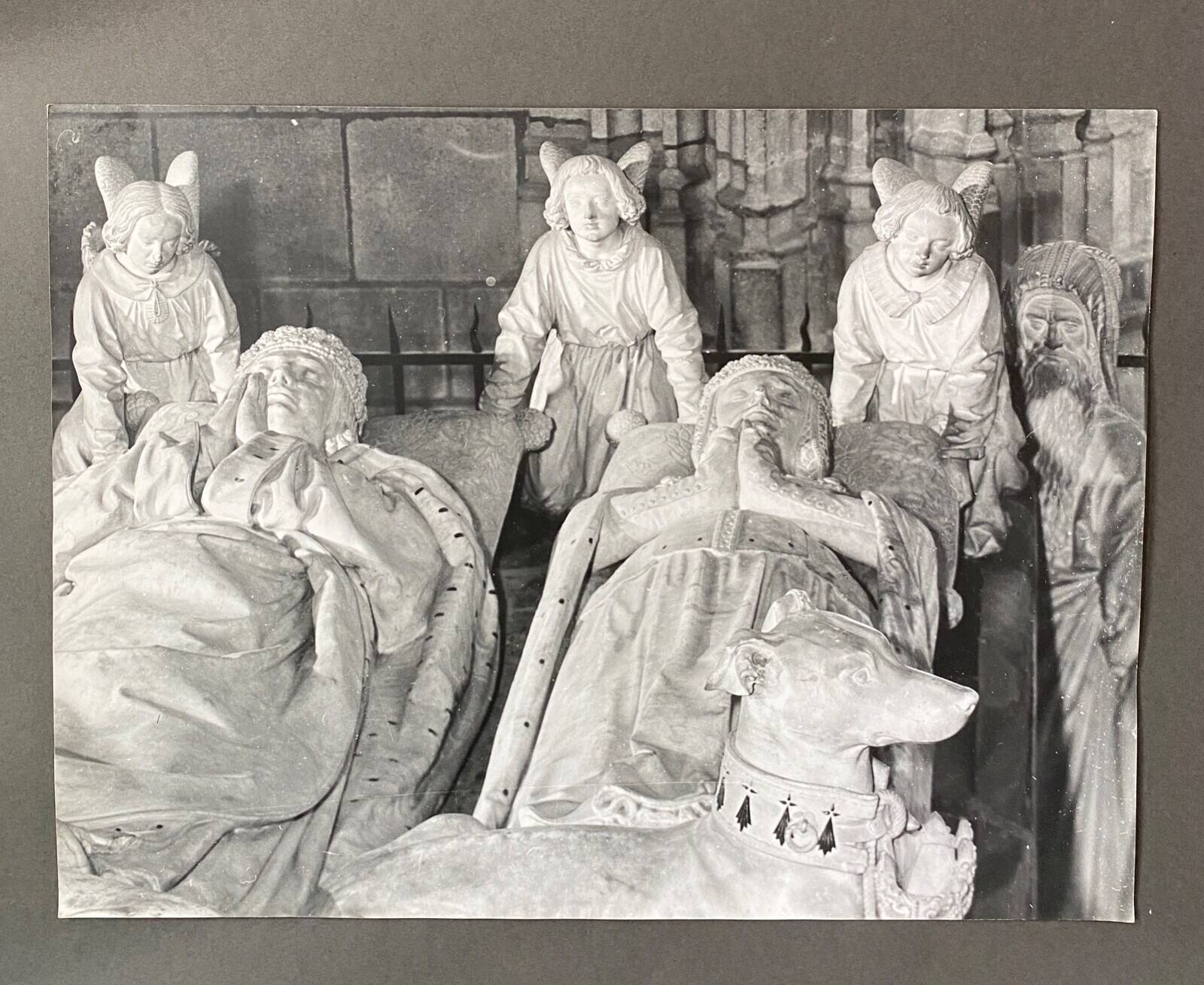 Silver gelatin photograph by Bernard Darot, 20th century, Tomb