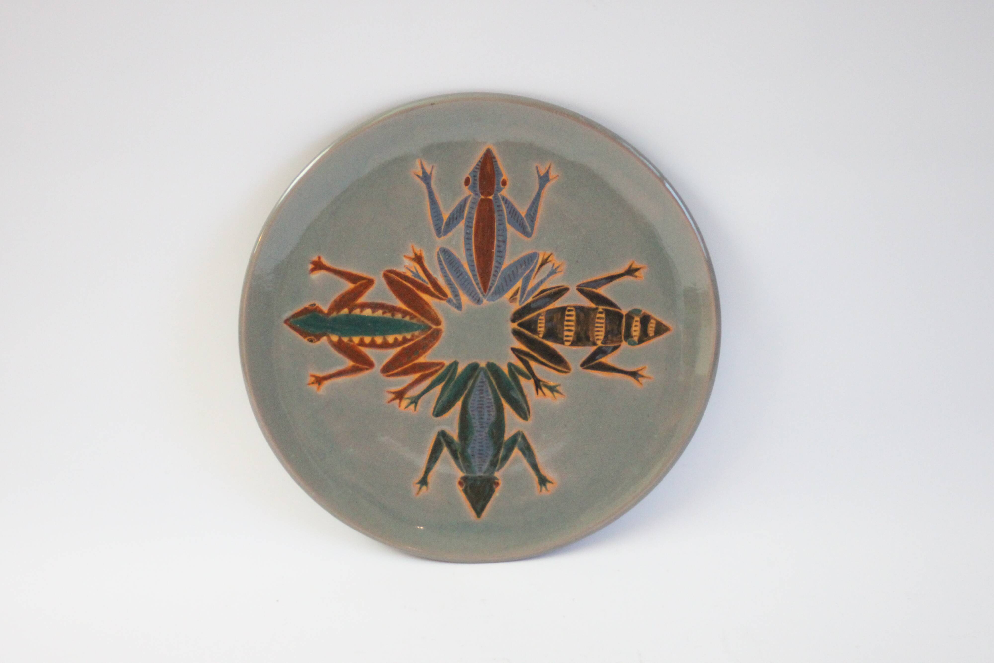Ceramic plate by Nzouala Fidele, Ecole des arts, Brazzaville Congo 1960s