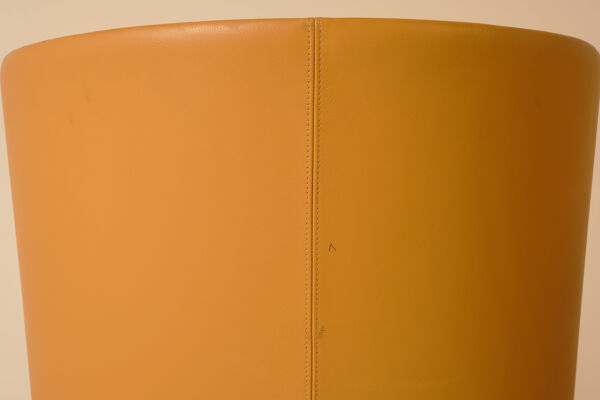 Paire de fauteuils cuir ''Rich'' par Antonio Citterio édition Moroso 1989