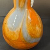 Marbled orange and white glass vase with applied handle – Art Deco