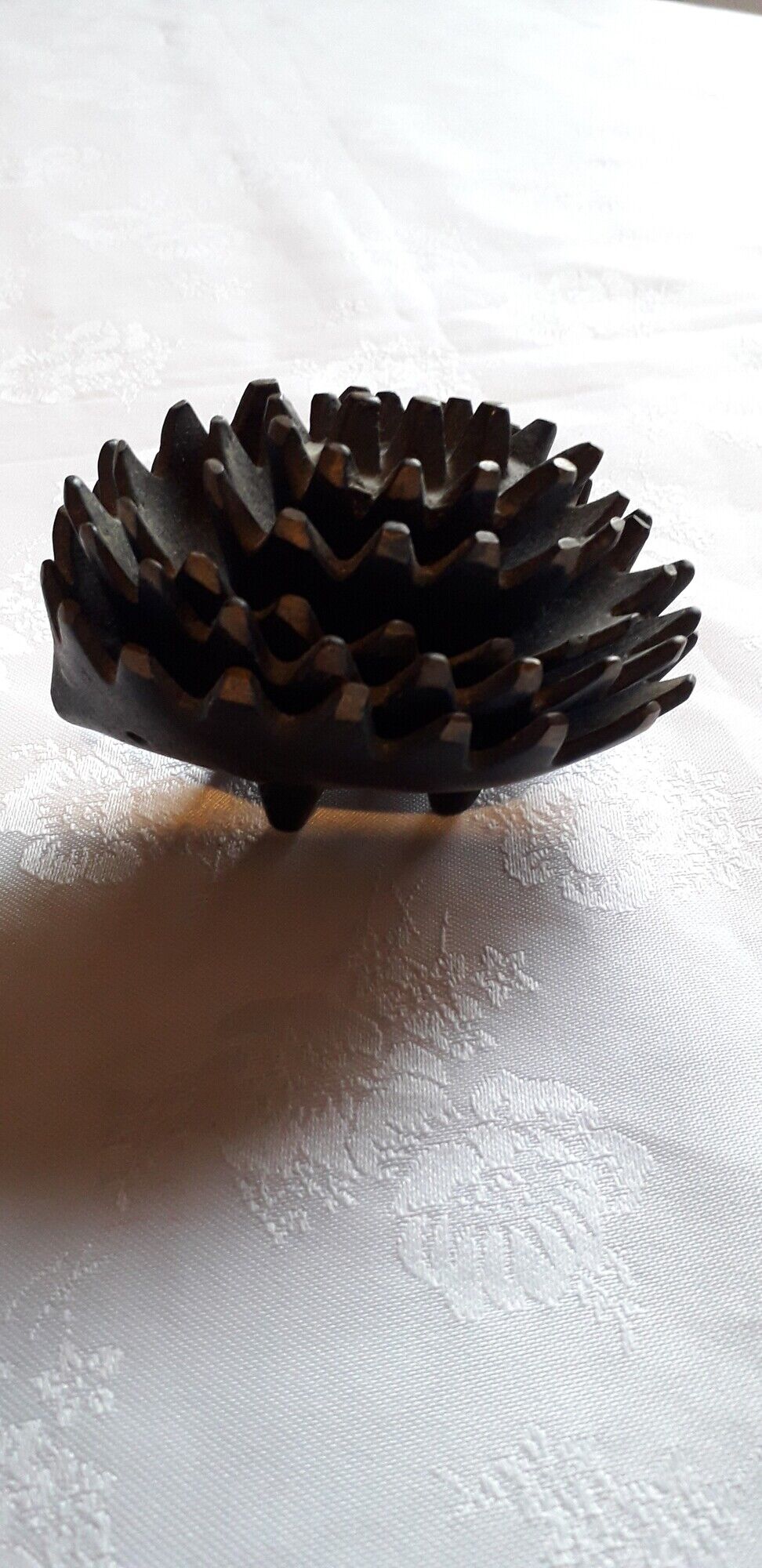 Set of trundle ashtrays in patinated bronze with 5 cups "hedgehog" attributed to Walter Bosse