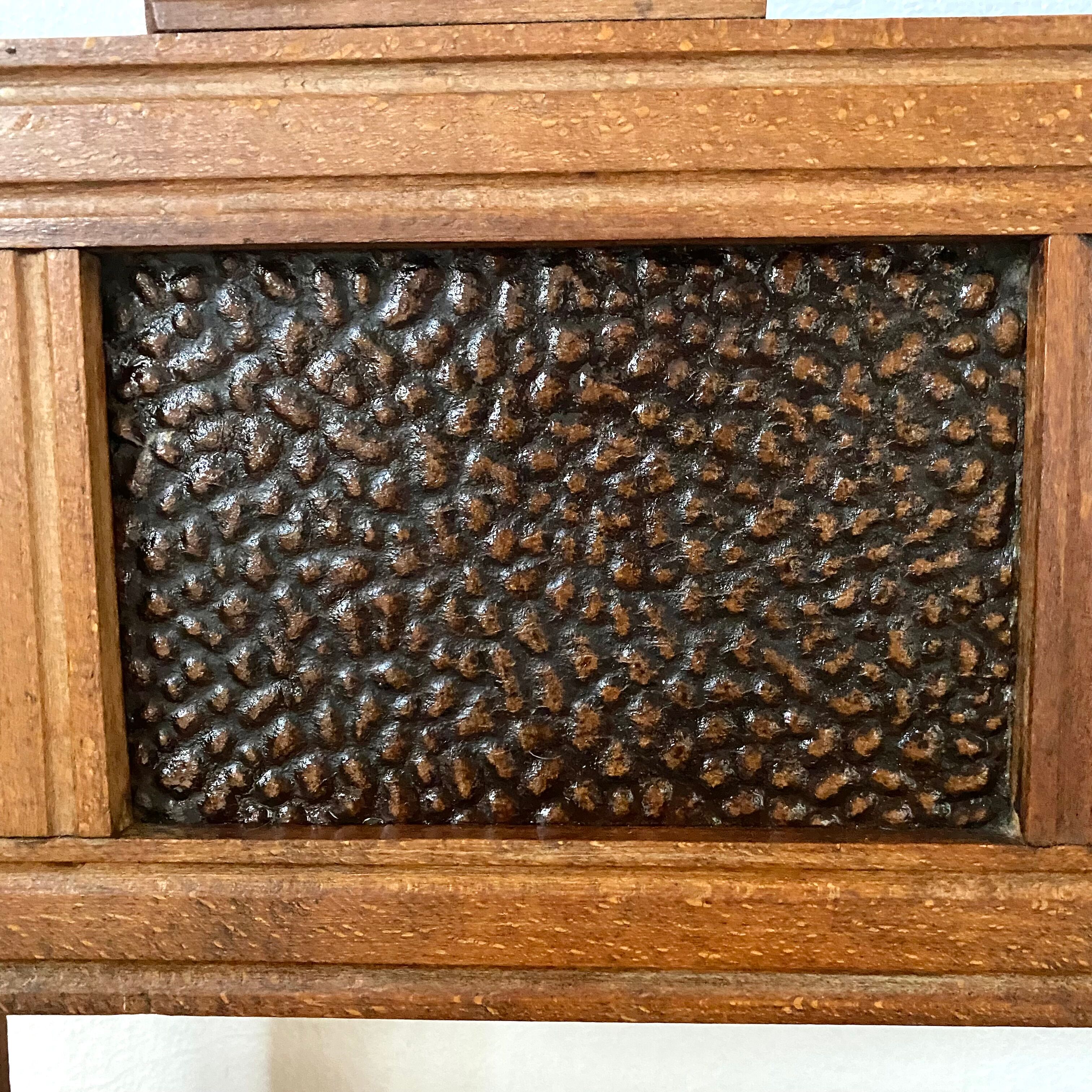 Art Deco Umbrella Door