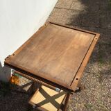 Serving table