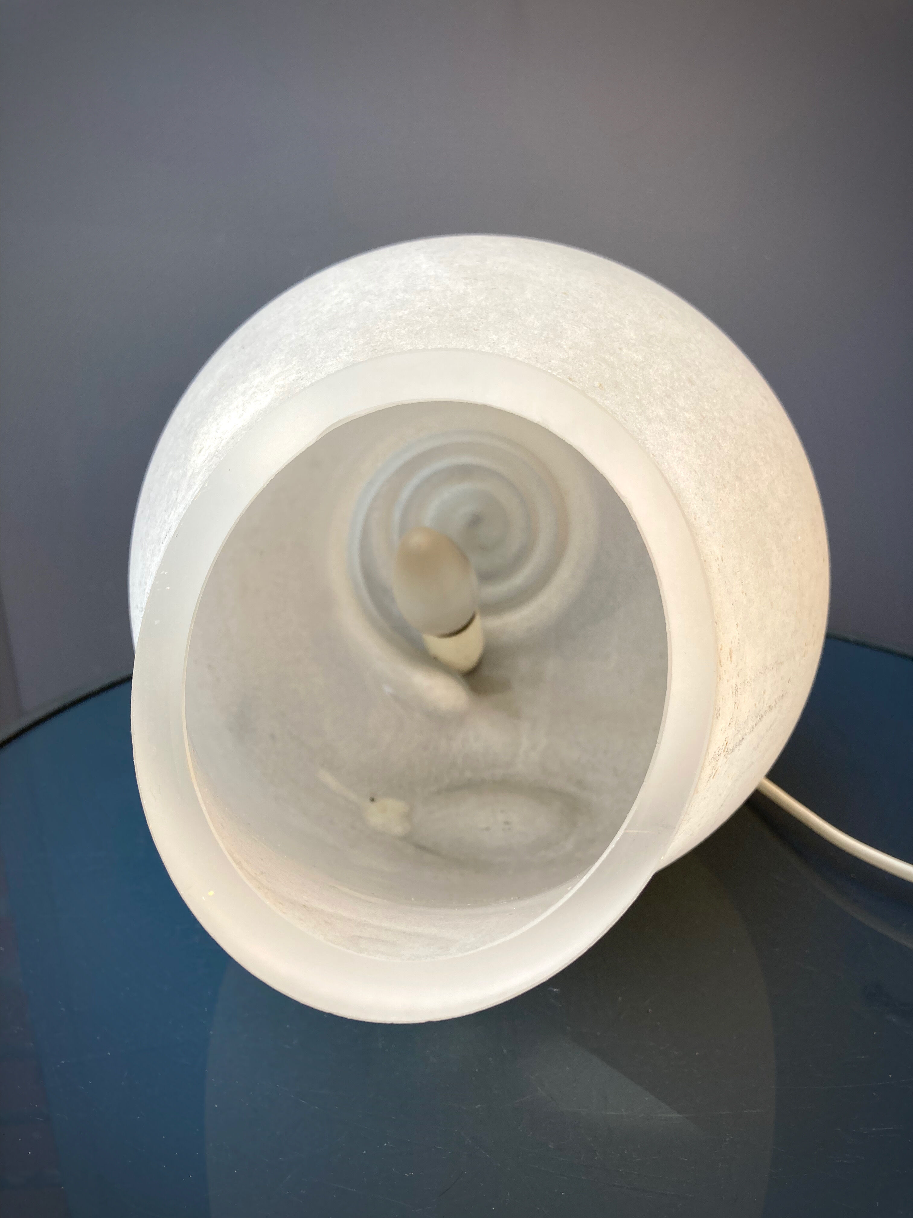 Glass shell lamp