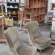 Paire de fauteuils velours anciens