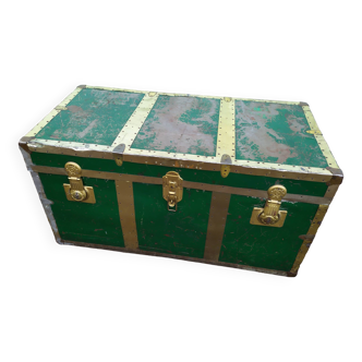 Old travel trunk in green metal and wood - 1940 - 1950