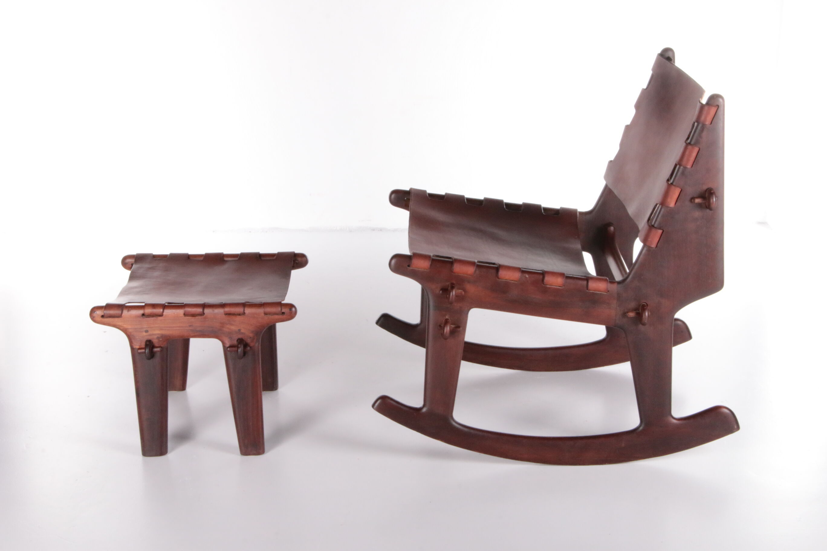 Vintage Design rocking chair design by Angel Pazmino, 1960