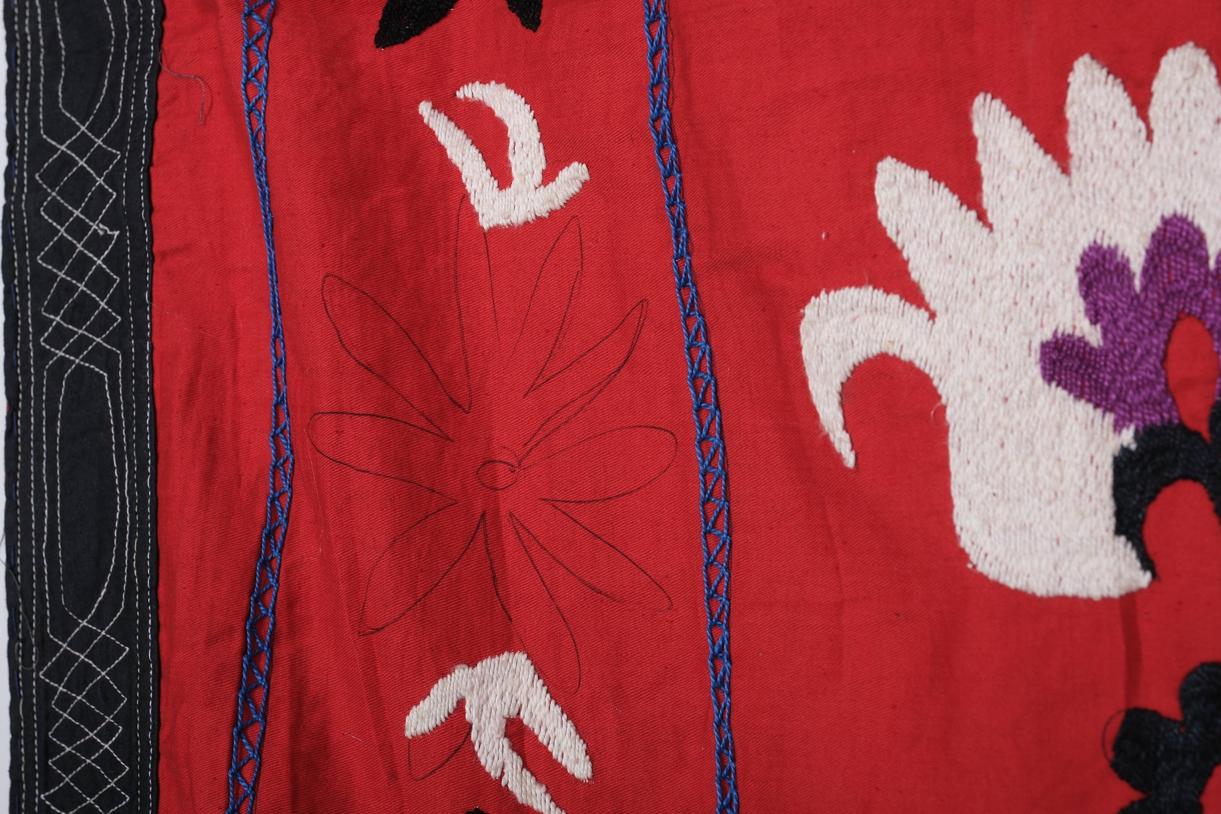 Hand knotted rug, vintage turkish rug 222x231 cm