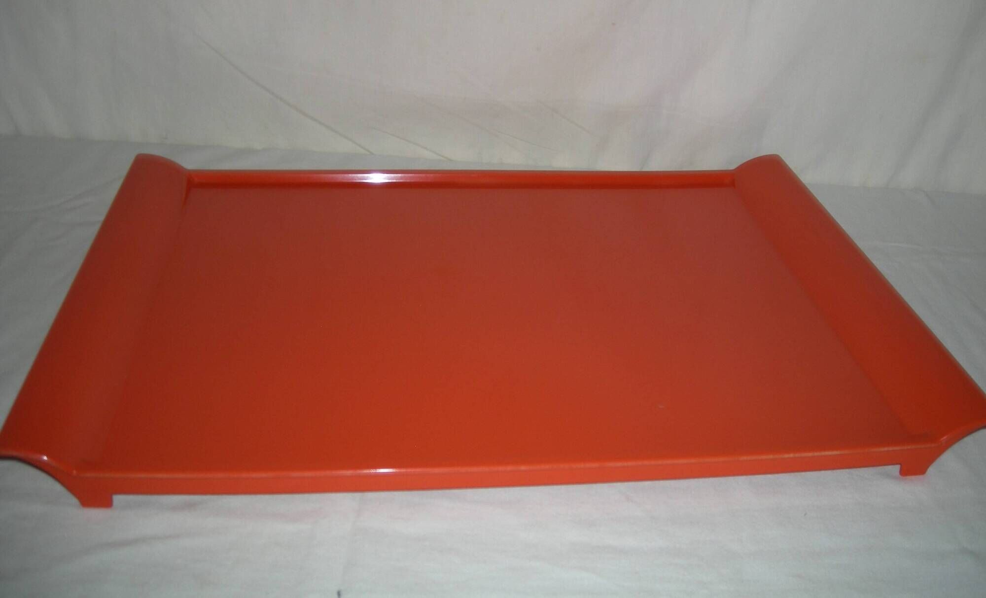 Italian orange plateau from the 60s - 70s.