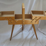 Tripod light wood worker