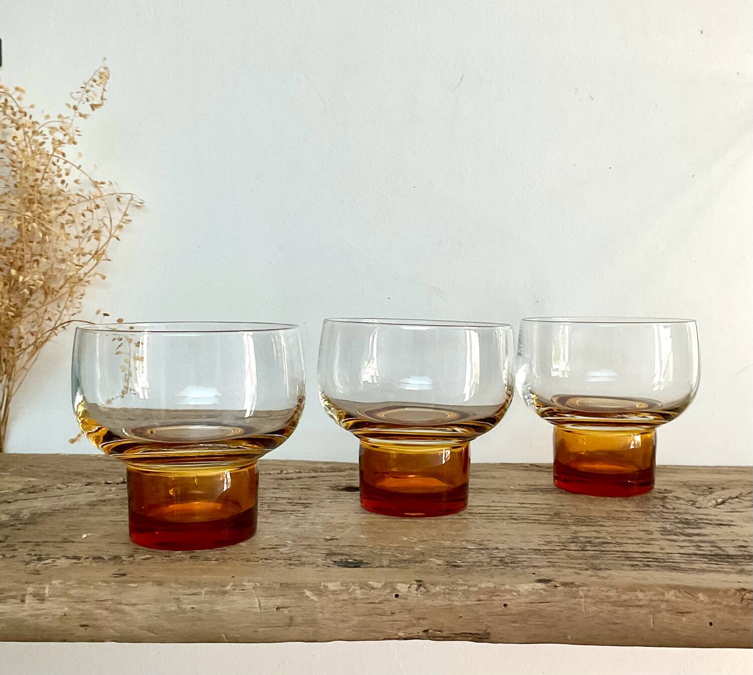 6 vintage luminarc cups