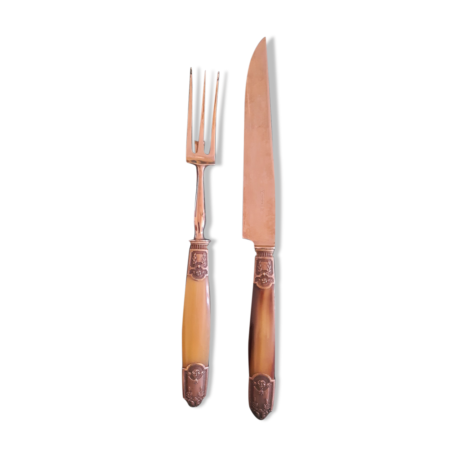 Bone and silver-plated metal cutlery set