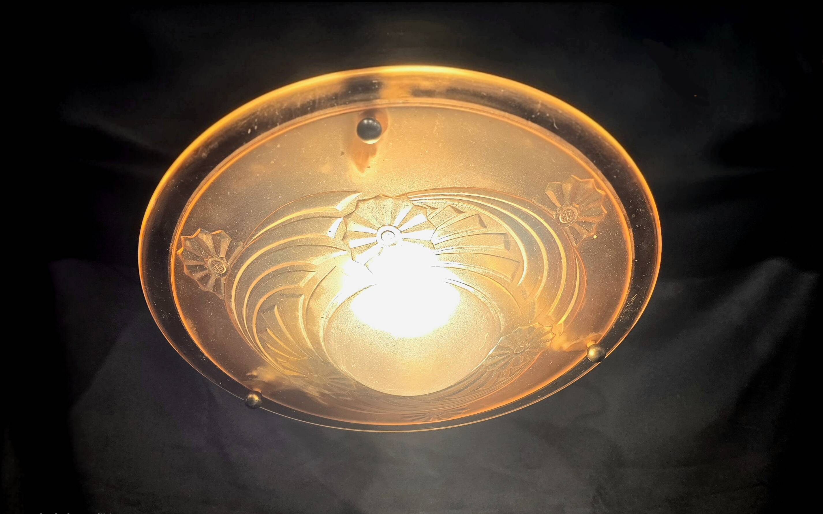 Suspension vasque Art déco en verre rose