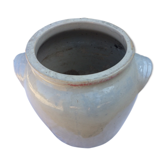 Large beige glazed stoneware pot, two ears.