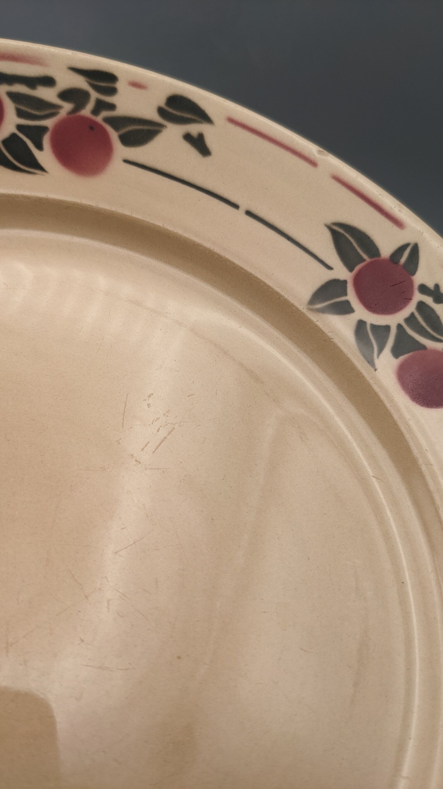 Series 6 flat plates vintage art deco earthenware beige cherry décor