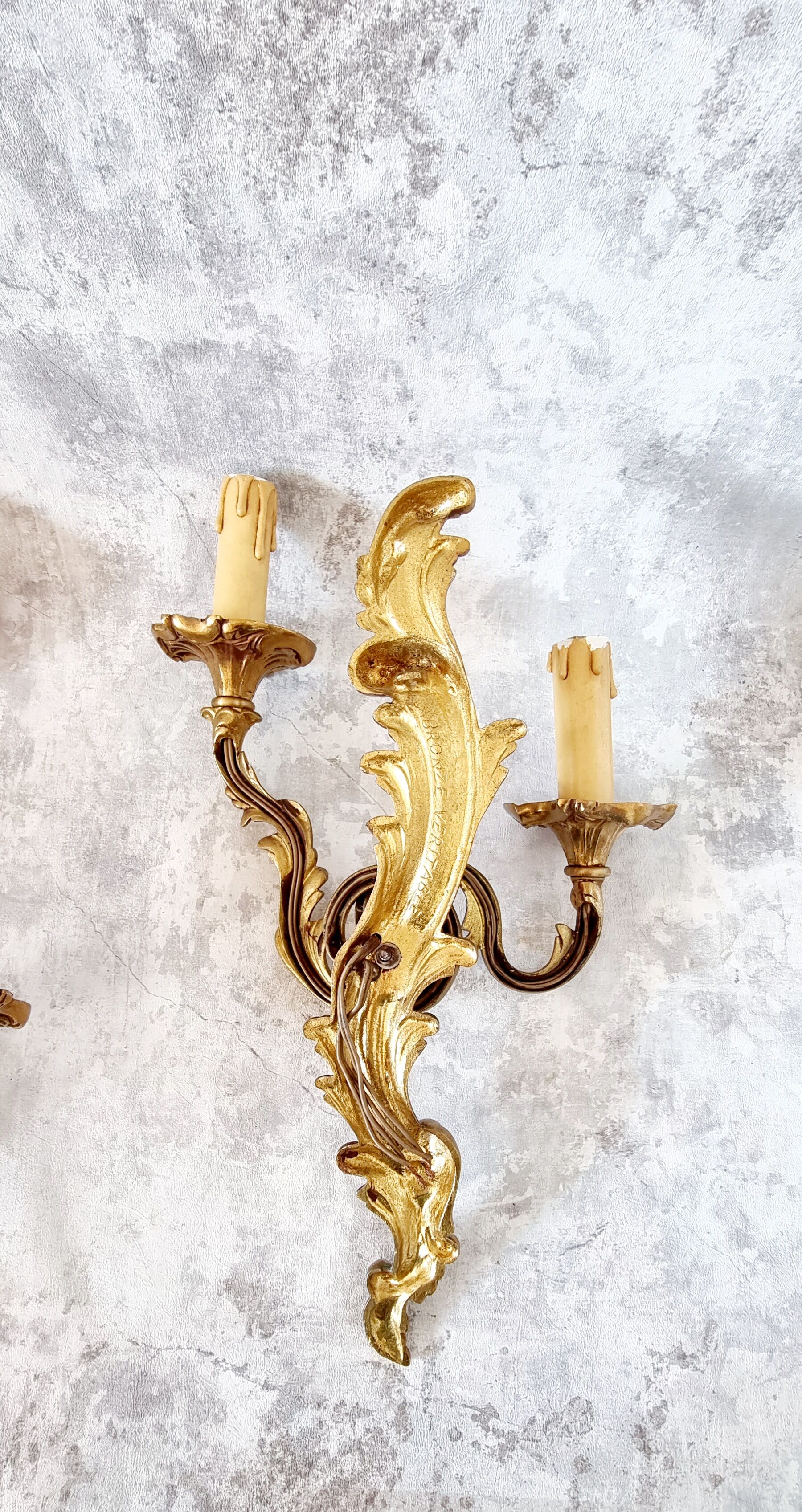 Pair of wall sconces in real bronze Louis XVI style