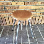 Industrial tripod stool with screw Jide Limoges 1950