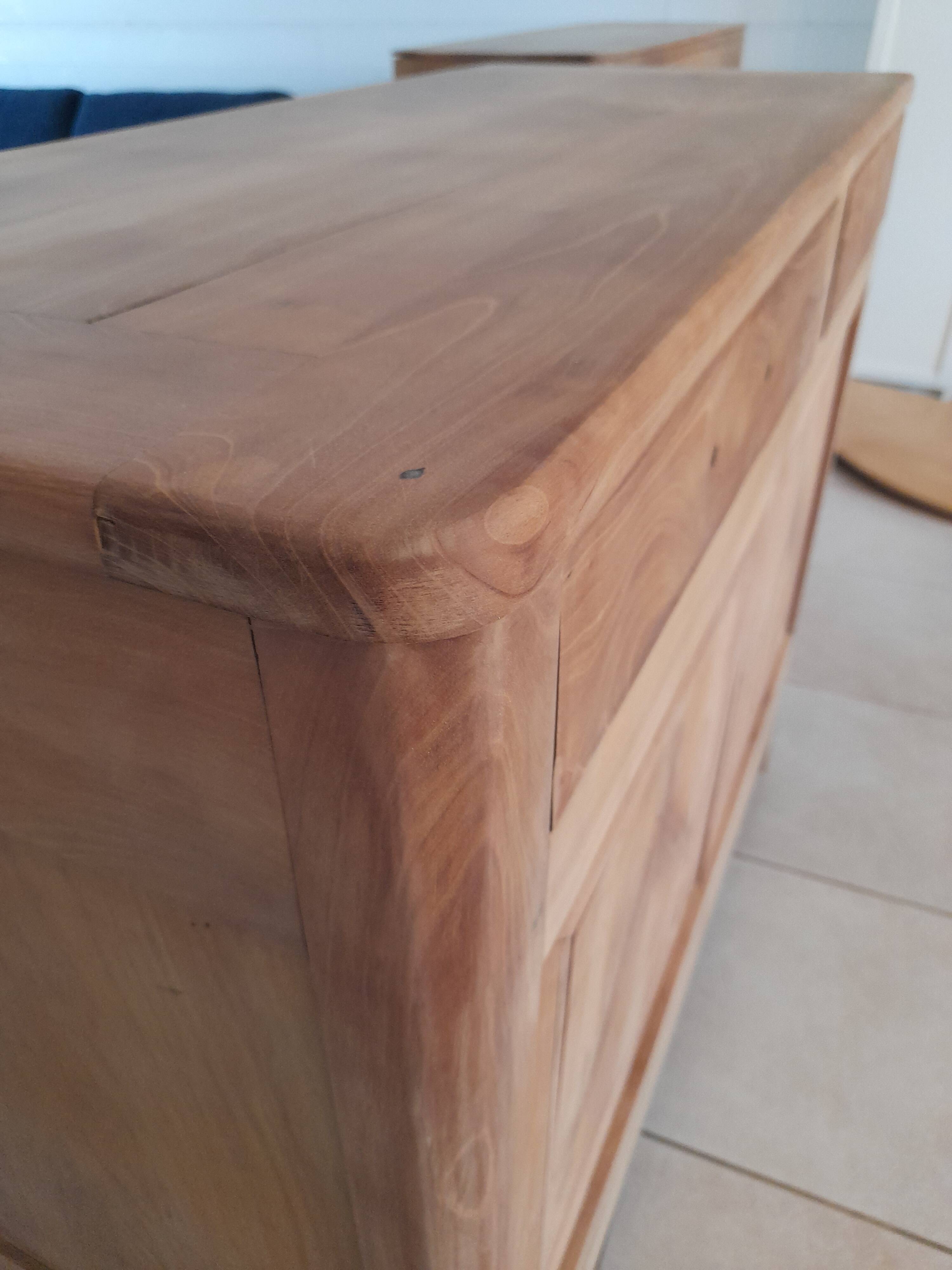 Buffet en merisier massif