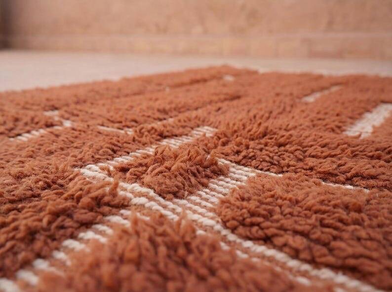 Traditional handmade Berber rug in pure wool, size 1.4/2.6 m.