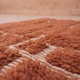 Traditional handmade Berber rug in pure wool, size 1.4/2.6 m.