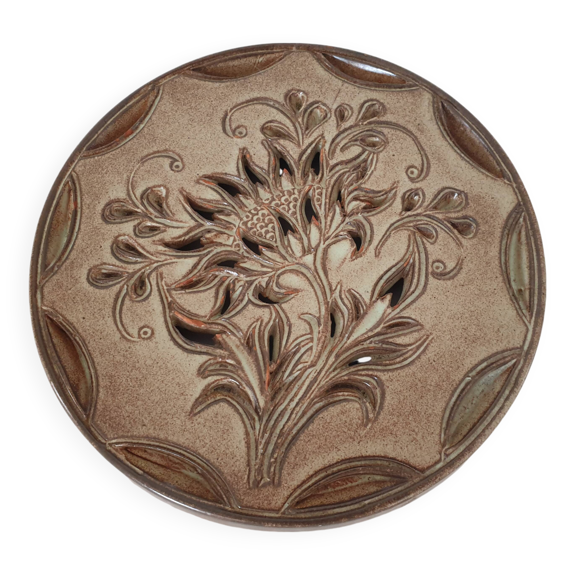 Ceramic trivet with floral motif by Fonck et Matéo (Vallauris)