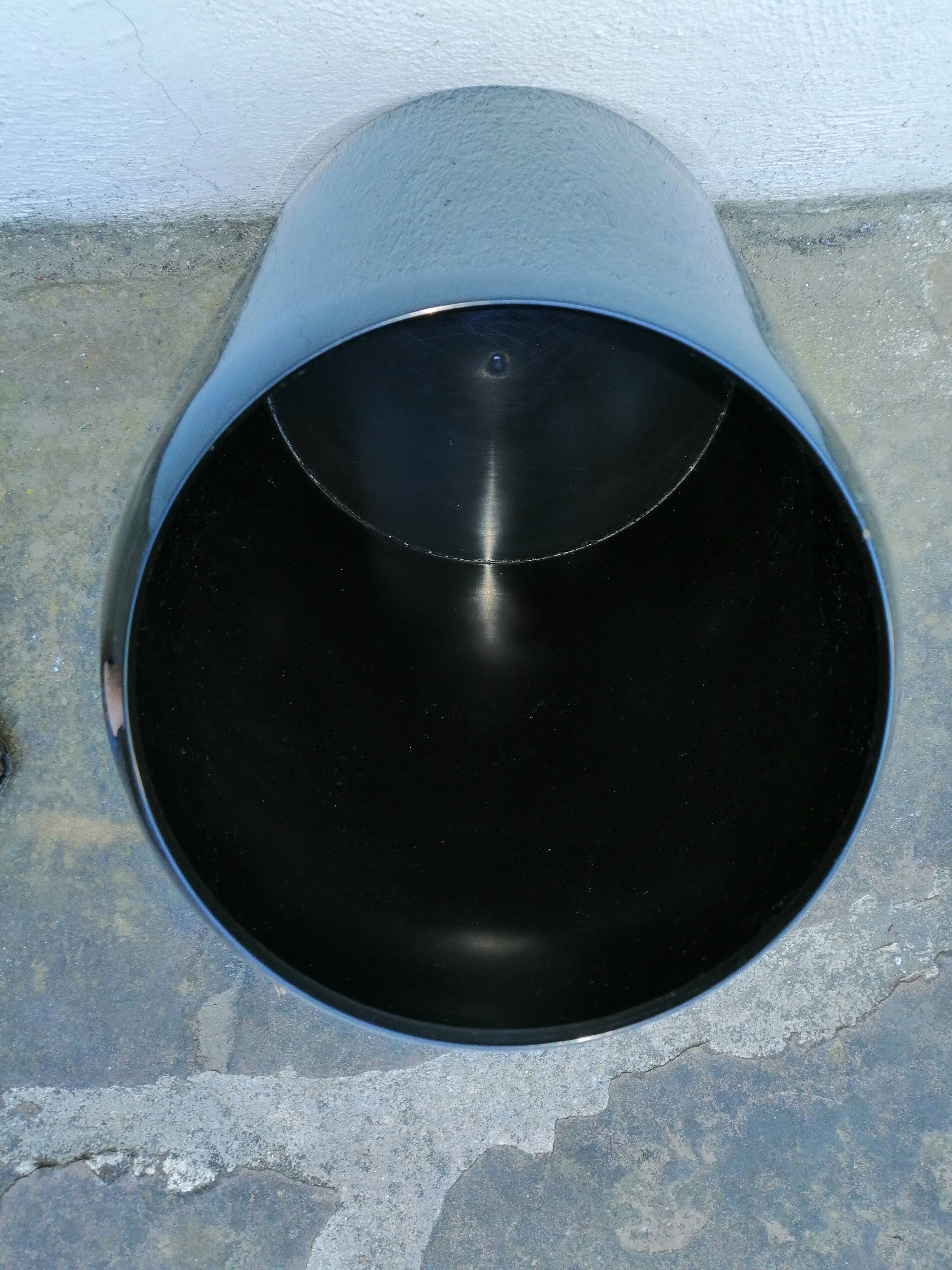 Akio Hasuike Black Basket