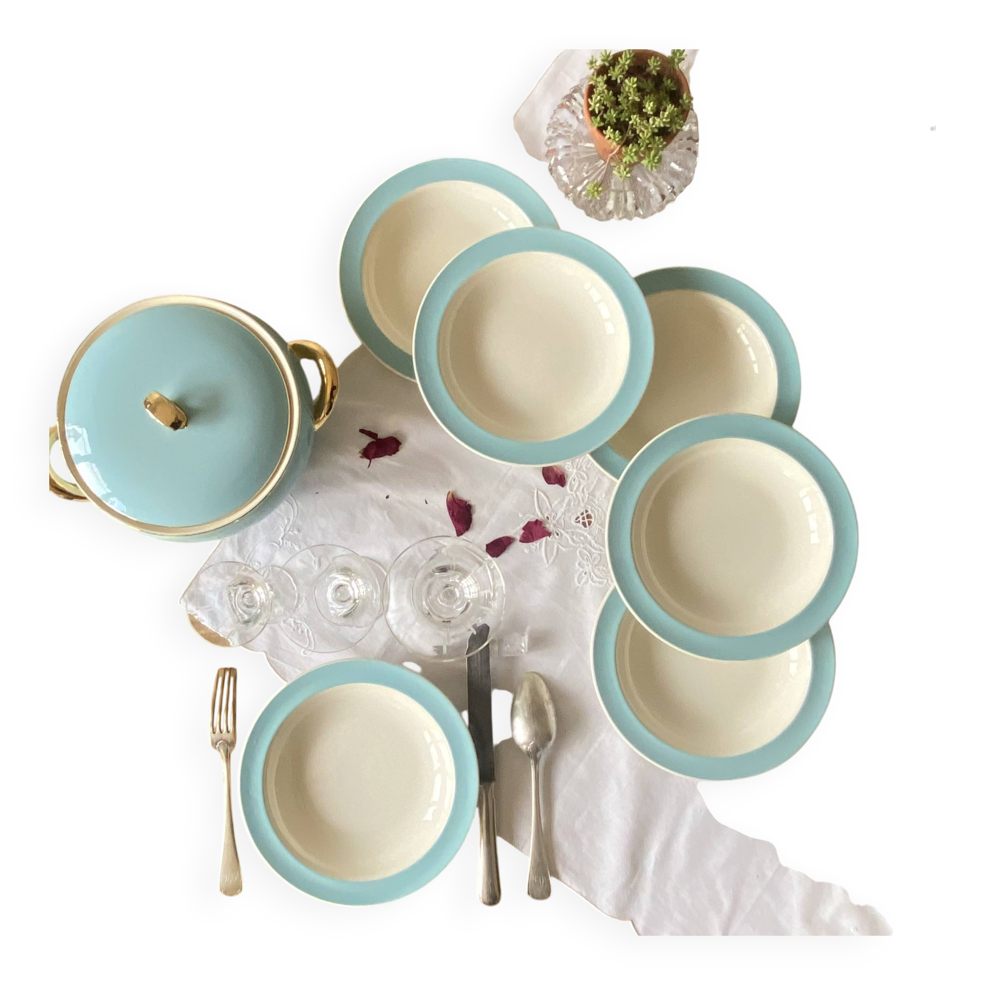 Set of 6 antique Boch et Frères Kéralux blue earthenware soup plates