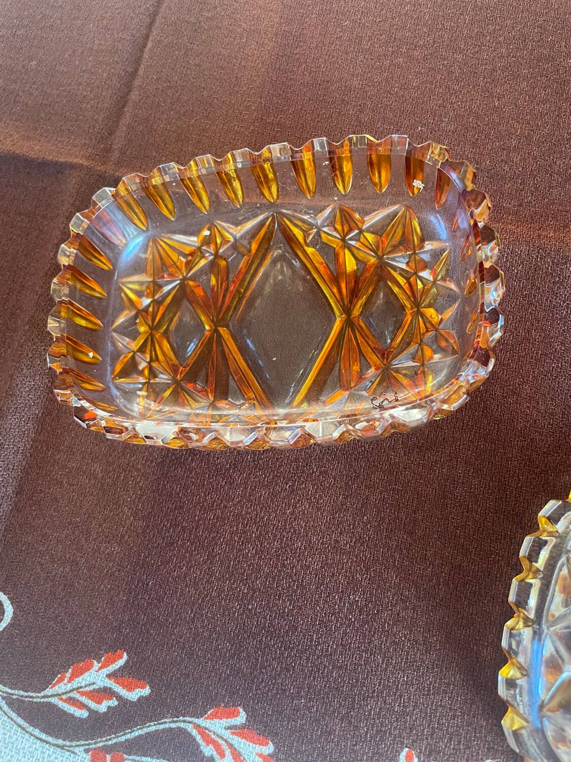 Boîte vintage en cristal ambré Buder