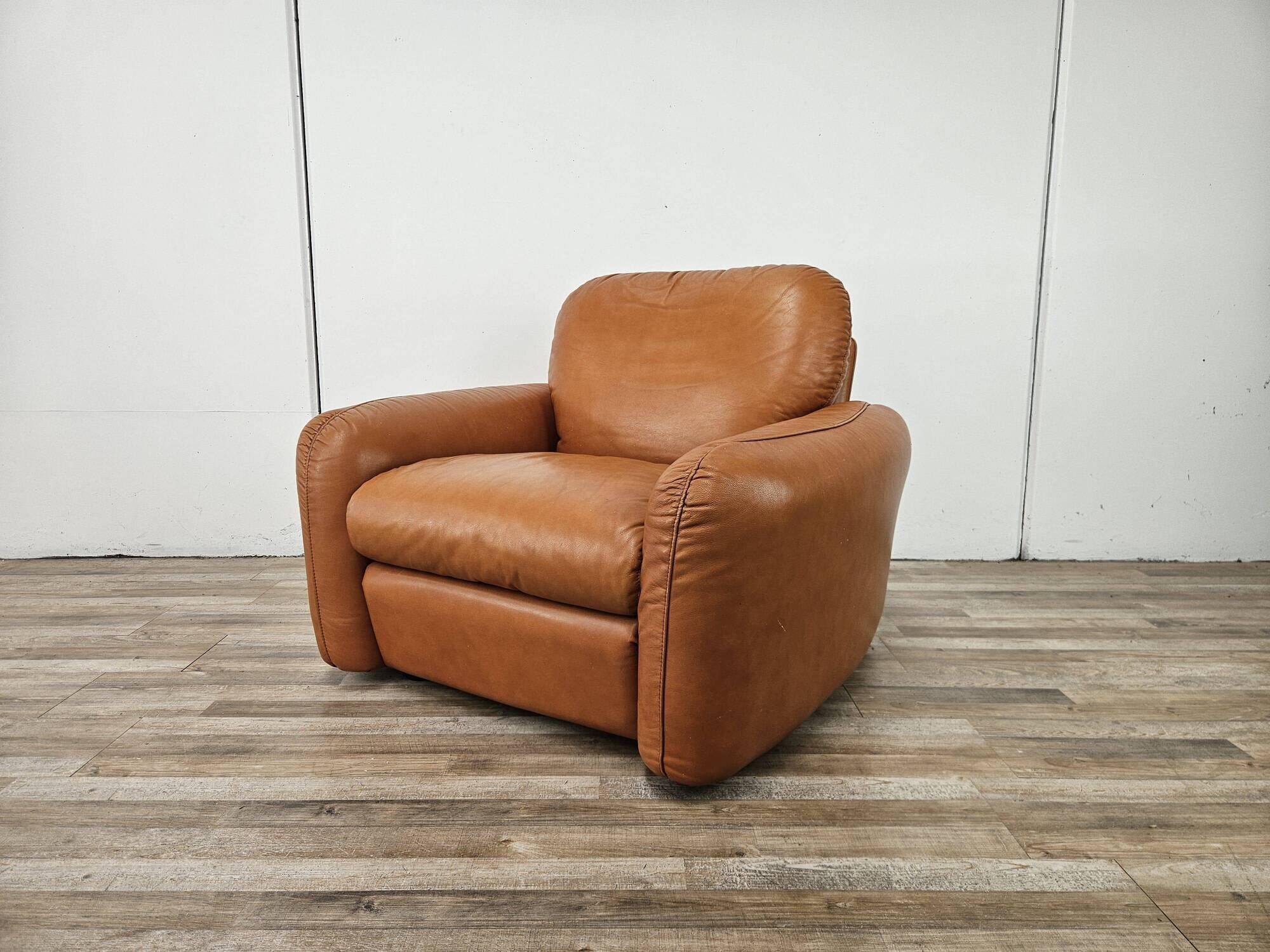 "Piumotto" leather armchair by Arrigo Arrigoni for Busnelli, 1970