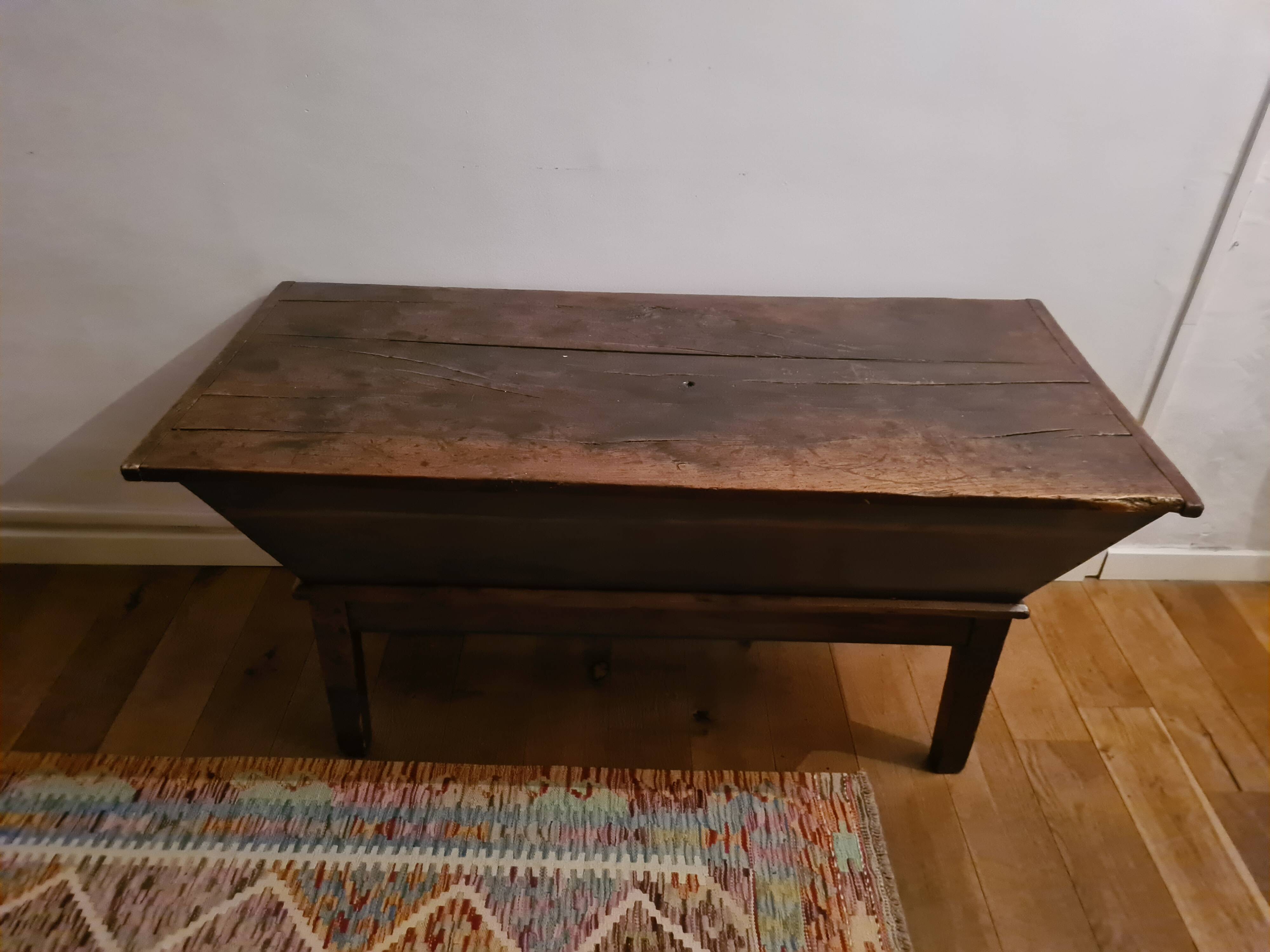 Meuble, ancien pétrin de boulanger