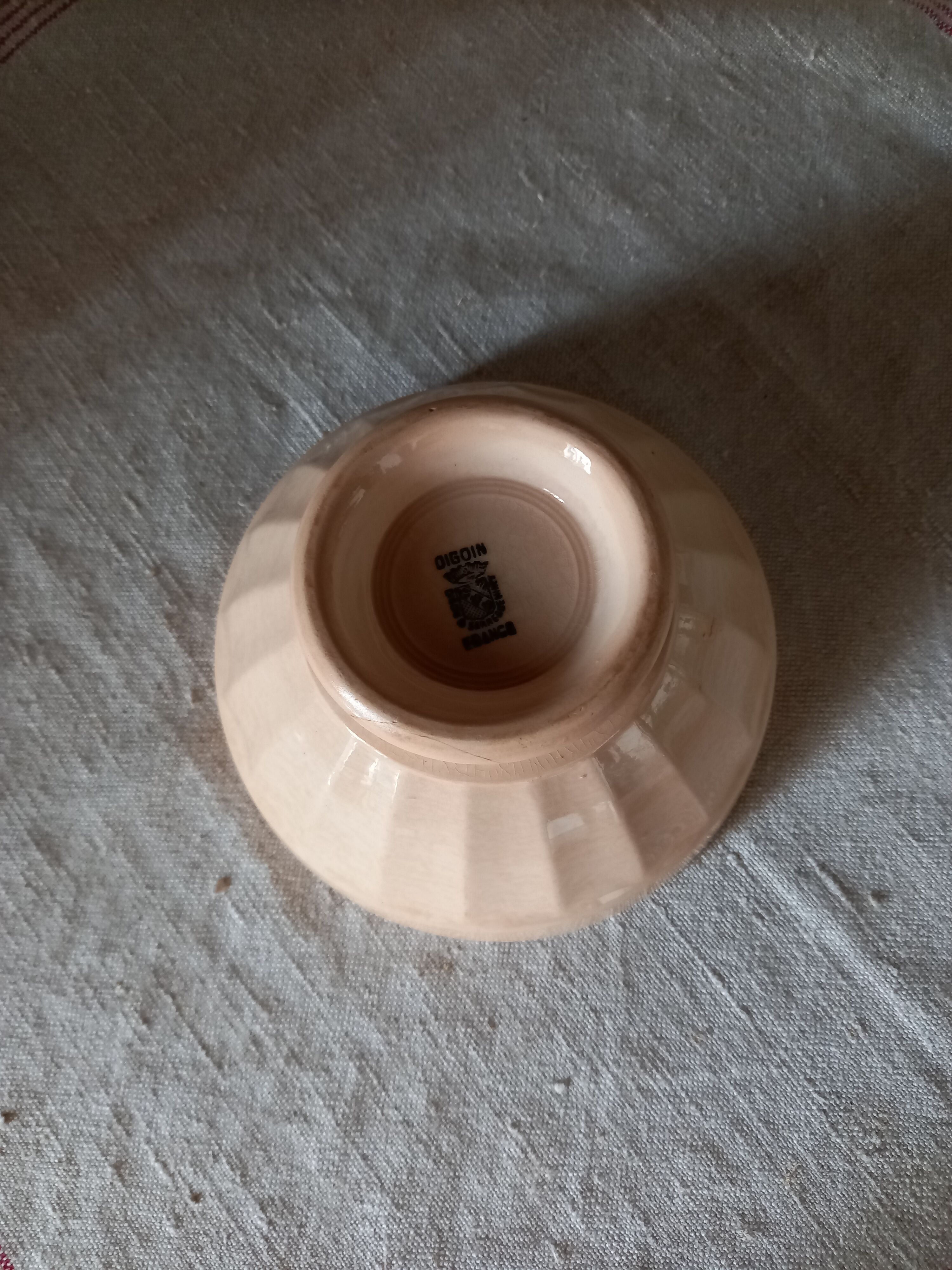 2 bowls Digoin Sarreguemines pink beige