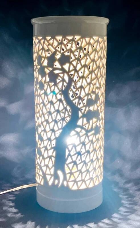 Openwork lamp in white Chinese porcelain – 31 cm