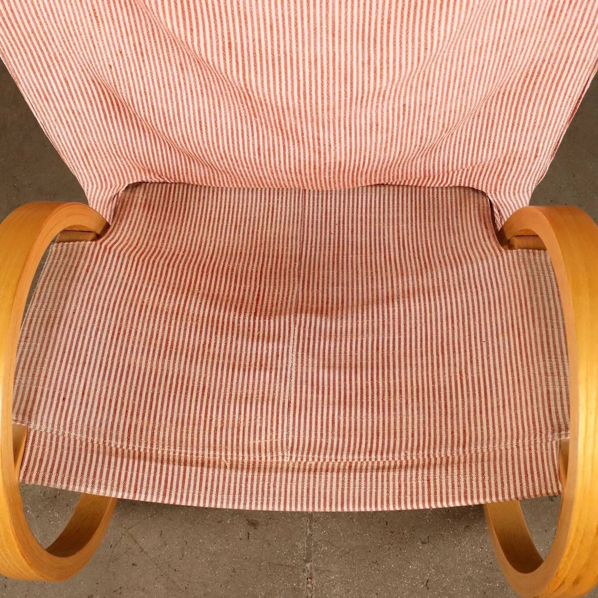Vintage armchair from the 1970s in wood and fabric, Italy.