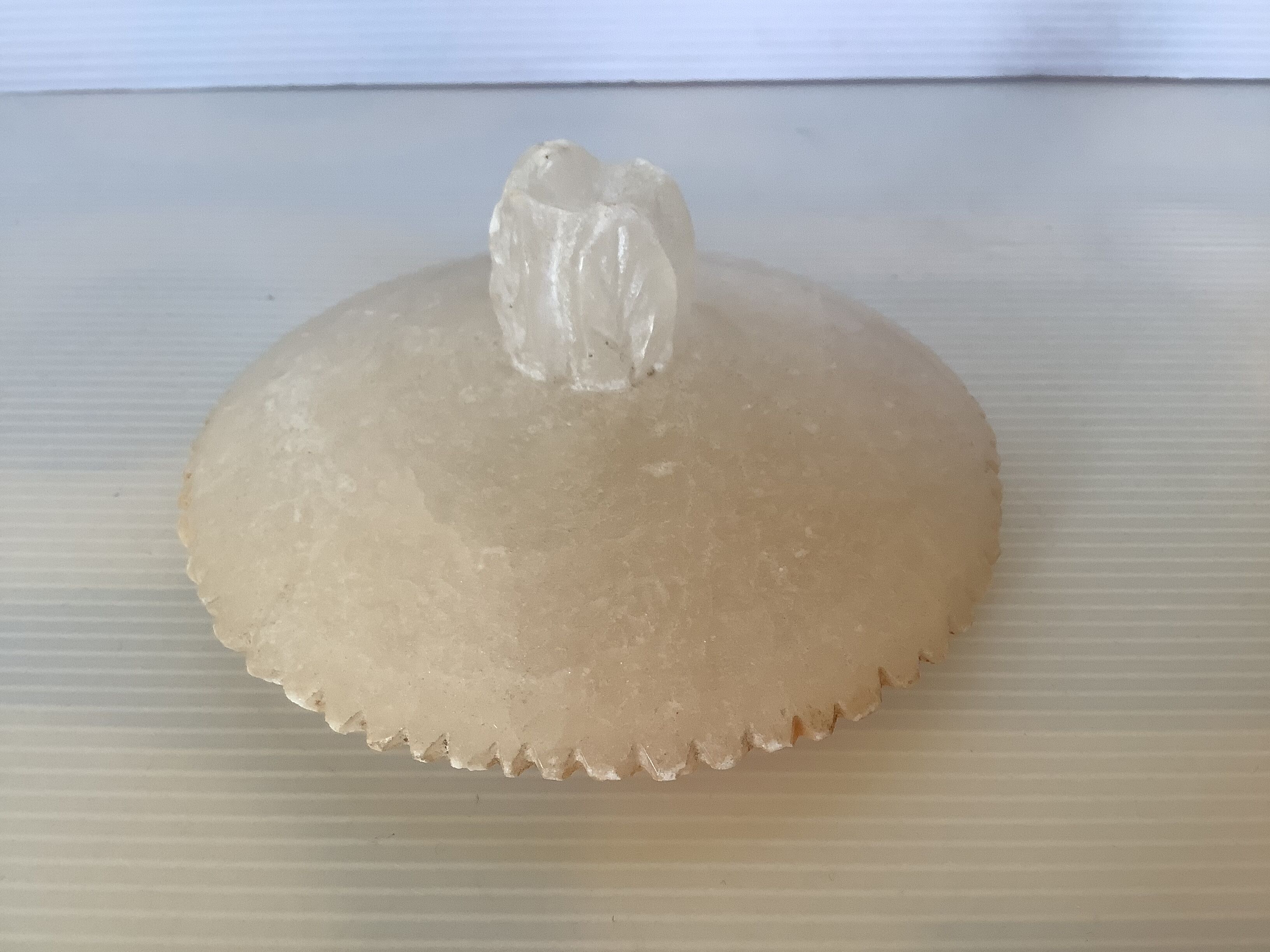 Alabaster box serrated edge